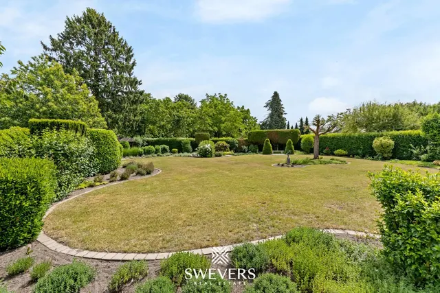 Landhuis te koop in Beringen – 1/10