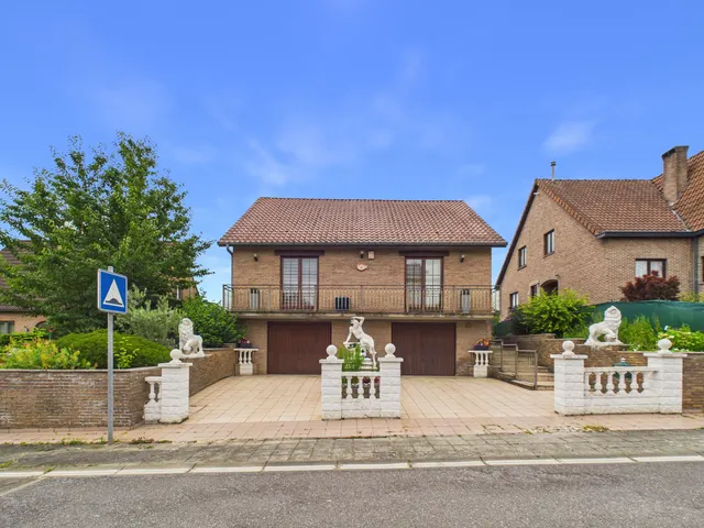 Huis te koop in La Louvière Saint-Vaast – 1/10
