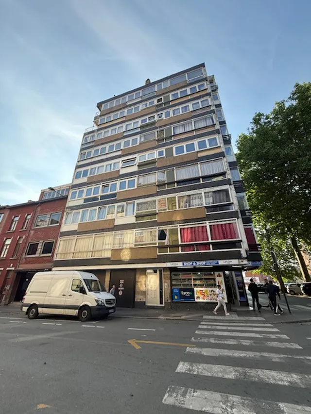Appartement te koop in Charleroi – 1/10