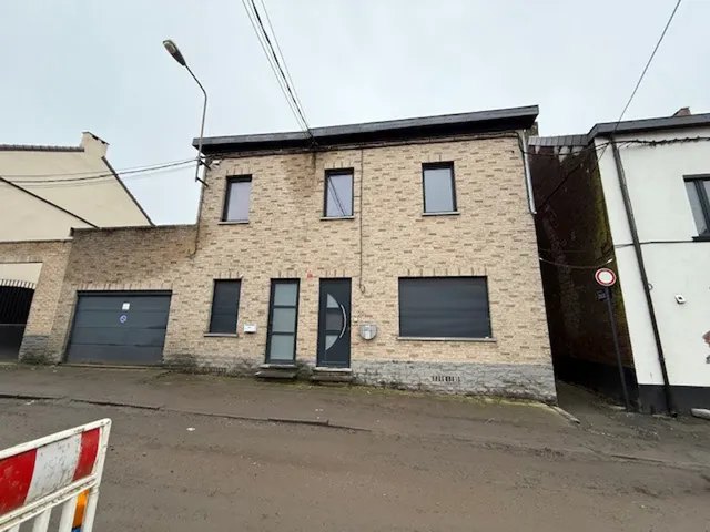 Huis te koop in Charleroi Jumet – 1/10