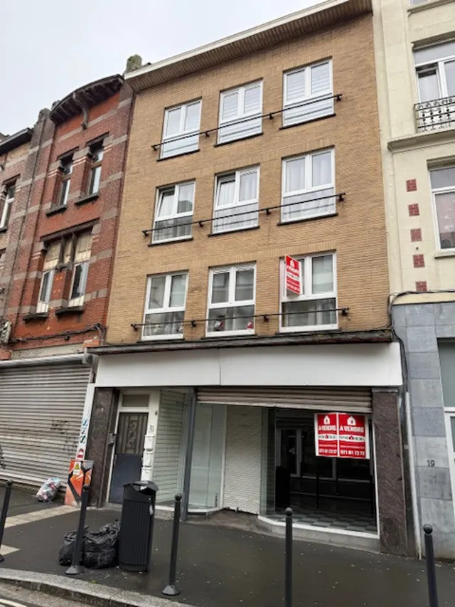 Huis te koop in Charleroi – 1/10