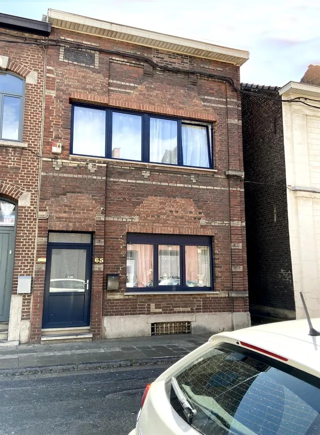 Huis te koop in Charleroi Marcinelle – 1/10