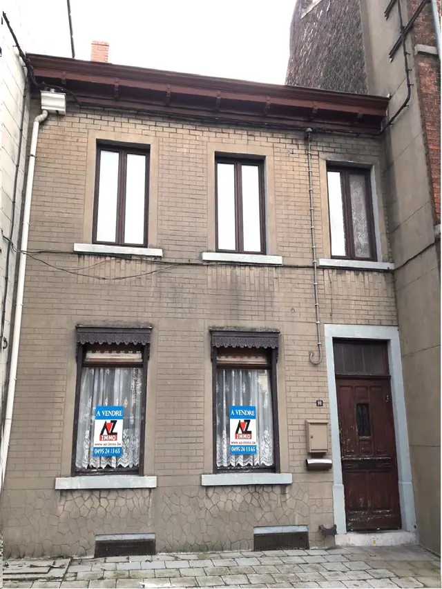 Huis te koop in Charleroi Gilly – 1/10