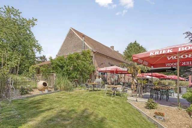 Huis à vendre à Sint-Pieters-Leeuw – 1/10