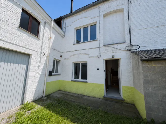 House for sale in Châtelet – 1/10