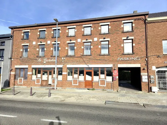 Huis te koop in Fontaine-l'Évêque – 1/10