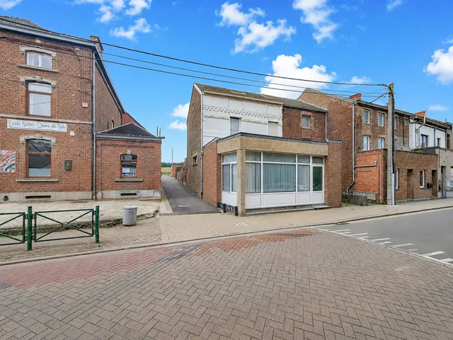 Maison à vendre à Pont-à-Celles – 1/10