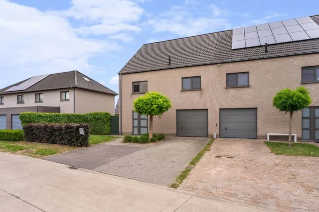 House for sale in Lochristi – 1/10