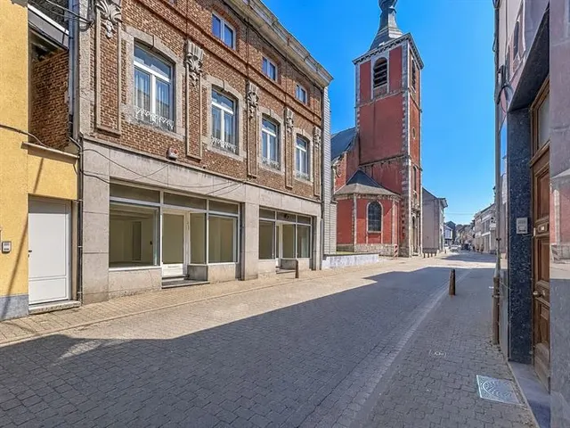Huis te koop in Fontaine-L'Évêque – 1/10