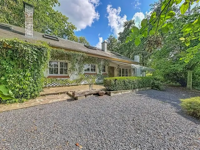 Villa te koop in Binche – 1/10