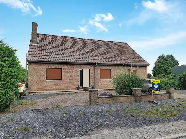 Huis te koop in Binche Waudrez – 1/10