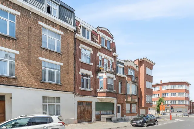 Appartementsgebouw te koop in Anderlecht – 1/10