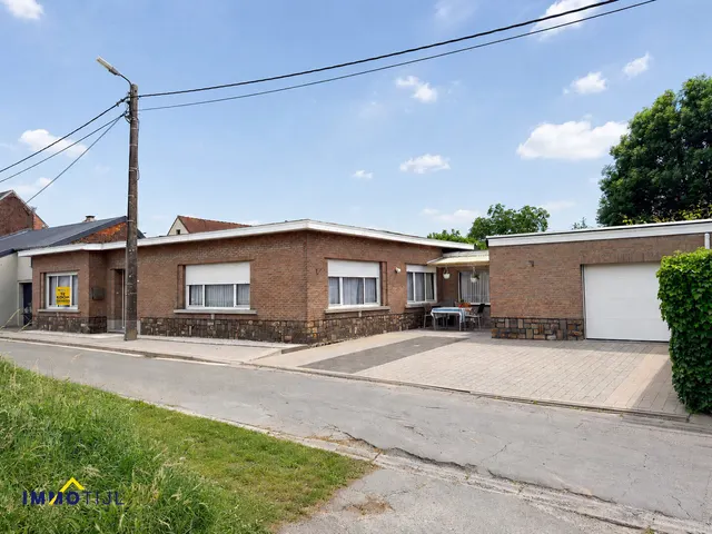 Bungalow te koop in Baardegem – 1/10