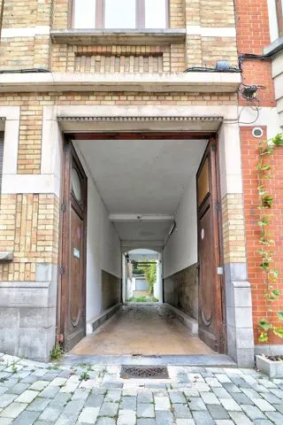 Gesloten Garagebox à vendre à Schaerbeek – 1/6