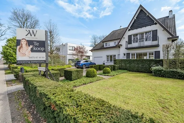 Villa te koop in Genk – 1/10