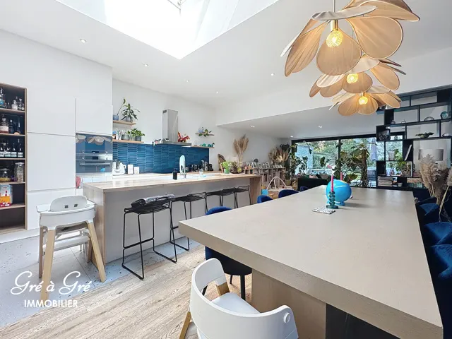 Appartement te koop in Etterbeek – 1/10