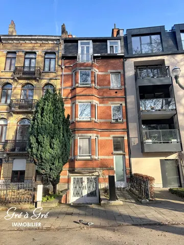 Huis te koop in Schaerbeek – 1/10