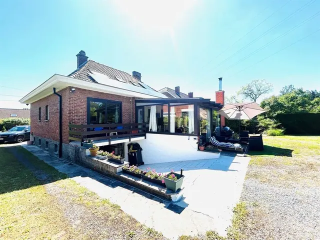 Villa à vendre à Nimy – 1/10