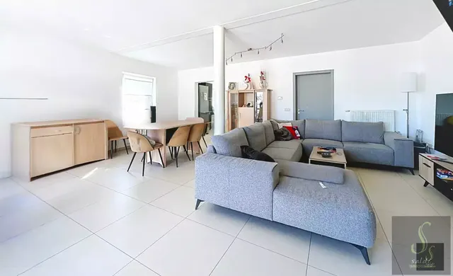 Appartement à louer à Chapelle-lez-Herlaimont – 1/8