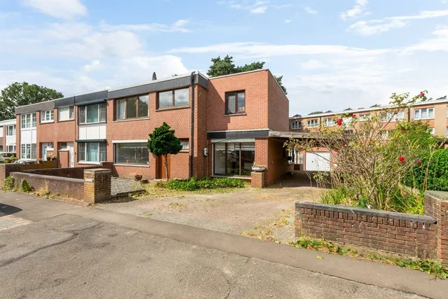 House for sale in Genk – 1/10