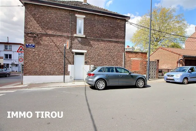 Huis te koop in Charleroi – 1/10