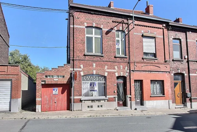 Huis te koop in Lodelinsart – 1/10