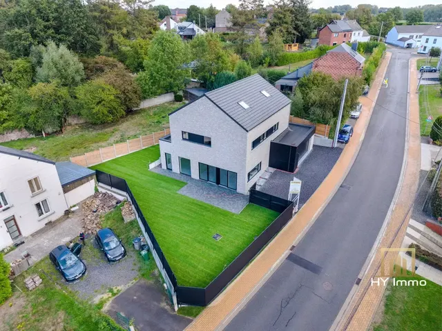 Huis te koop in Les Bons Villers – 1/10