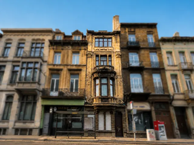 Huis te koop in Schaerbeek – 1/10