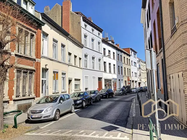 Maison à vendre à Molenbeek-Saint-Jean – 1/10