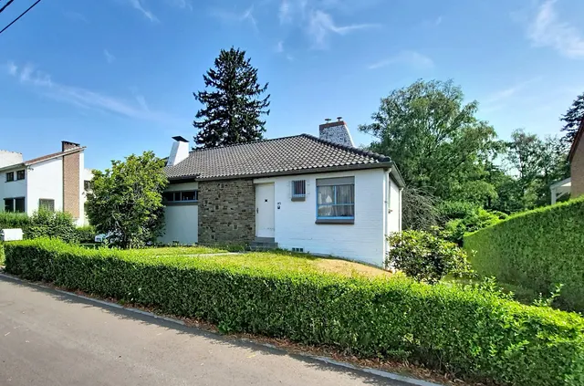 Villa te koop in Chaussée de Beaumont – 1/10