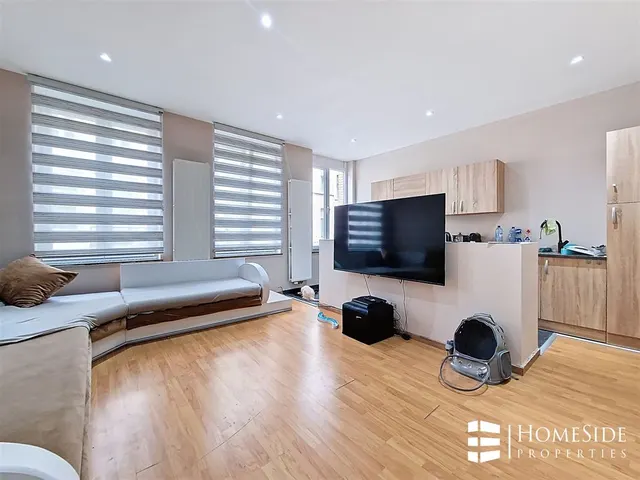Appartement te koop in Schaerbeek – 1/7