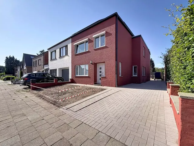 Maison à vendre à Mol – 1/10