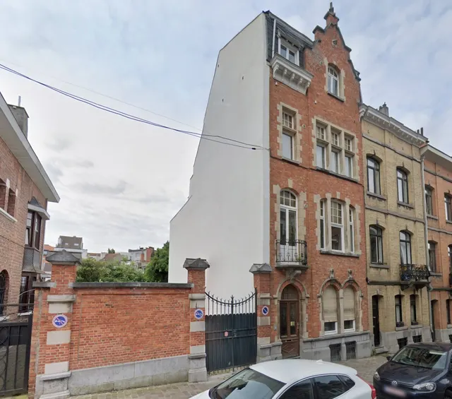Maison à vendre à Etterbeek – 1/10