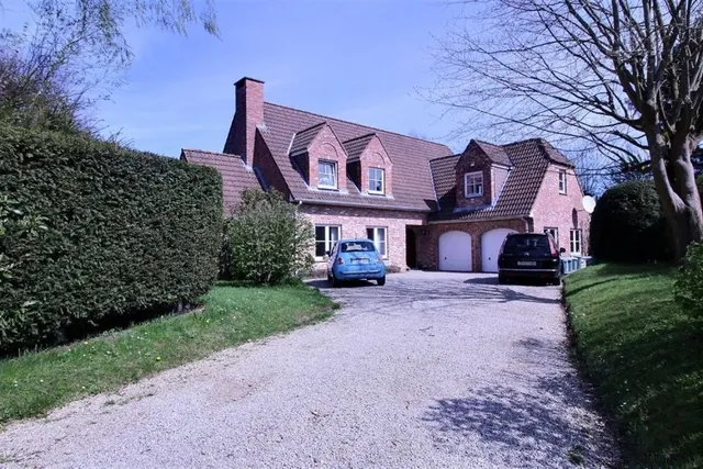 Villa à louer à Waterloo – 1/10