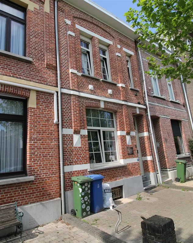 Huis te koop in Merksem – 1/10