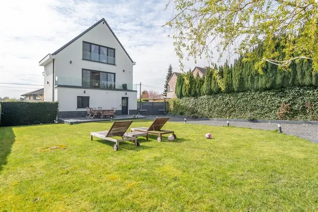 Villa à vendre à Hoeilaart – 1/10