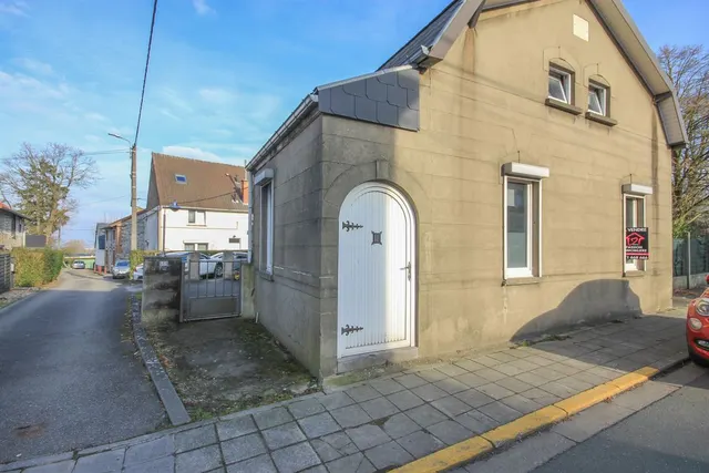 Huis te koop in Montigny-Le-Tilleul – 1/10