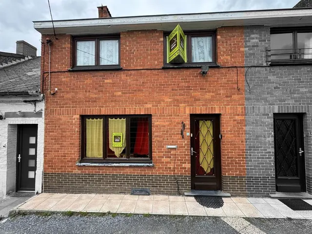 Huis te koop in Ghlin – 1/10
