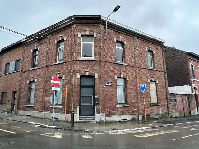 Huis te koop in La Louvière – 1/7