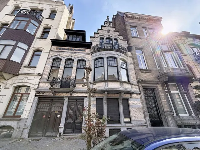 Huis te koop in Schaerbeek – 1/10