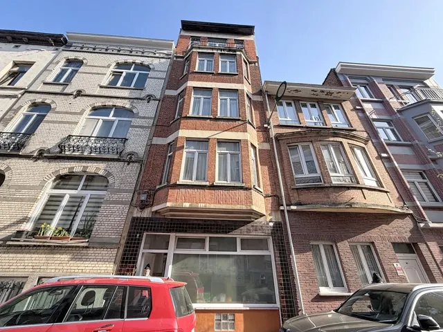 Huis te koop in Saint-Josse-ten-Noode – 1/10