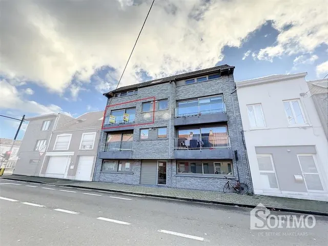Appartement te koop in Roeselare – 1/10