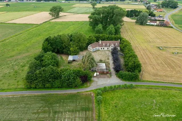 Villa te koop in Kruishoutem – 1/10
