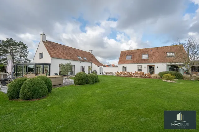 Villa te koop in Knokke – 1/10