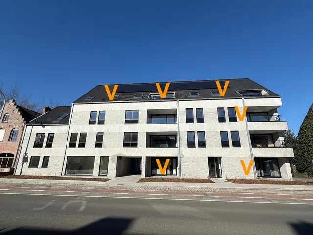 Appartement te koop in Sint-Andries – 1/10