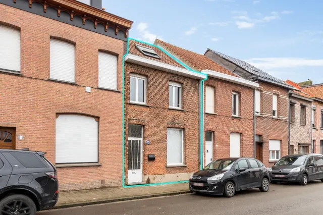 Huis te koop in Hemiksem – 1/10