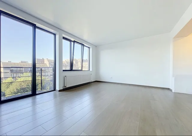 Appartement te huur in Woluwe-Saint-Pierre – 1/8