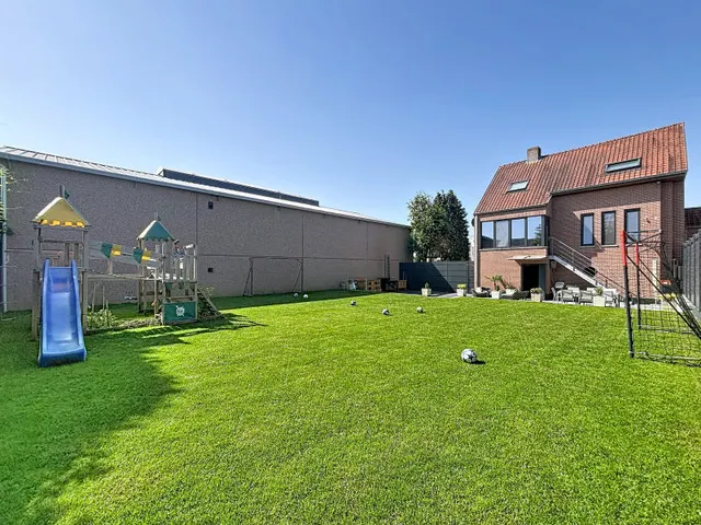 Huis te koop in Waterloo – 1/10