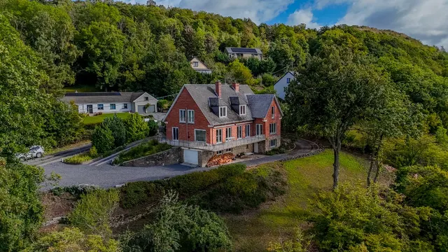 Maison à vendre à Yvoir – 1/10
