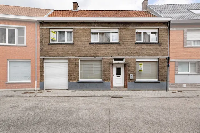 Huis te koop in Ruiselede – 1/10